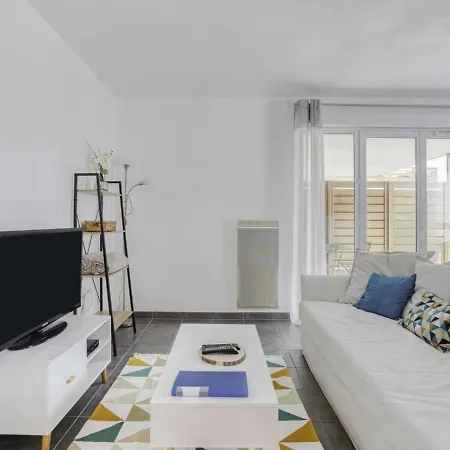 דירה T3 A 50m De L'ocean Avec Terrasse, Parking Et Wi-fi - Refait A Neuf, Centre De - Fr-1-521-155 ביסקארוס